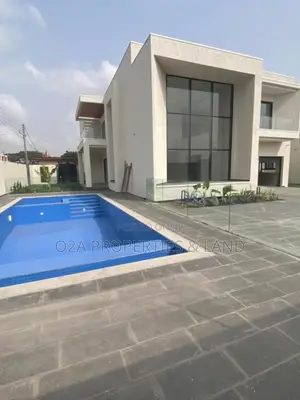5bdrm House in Adjiringanor, Ability for sale