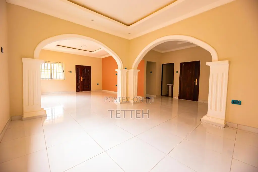 3bdrm Bungalow in Ghana Flag for sale