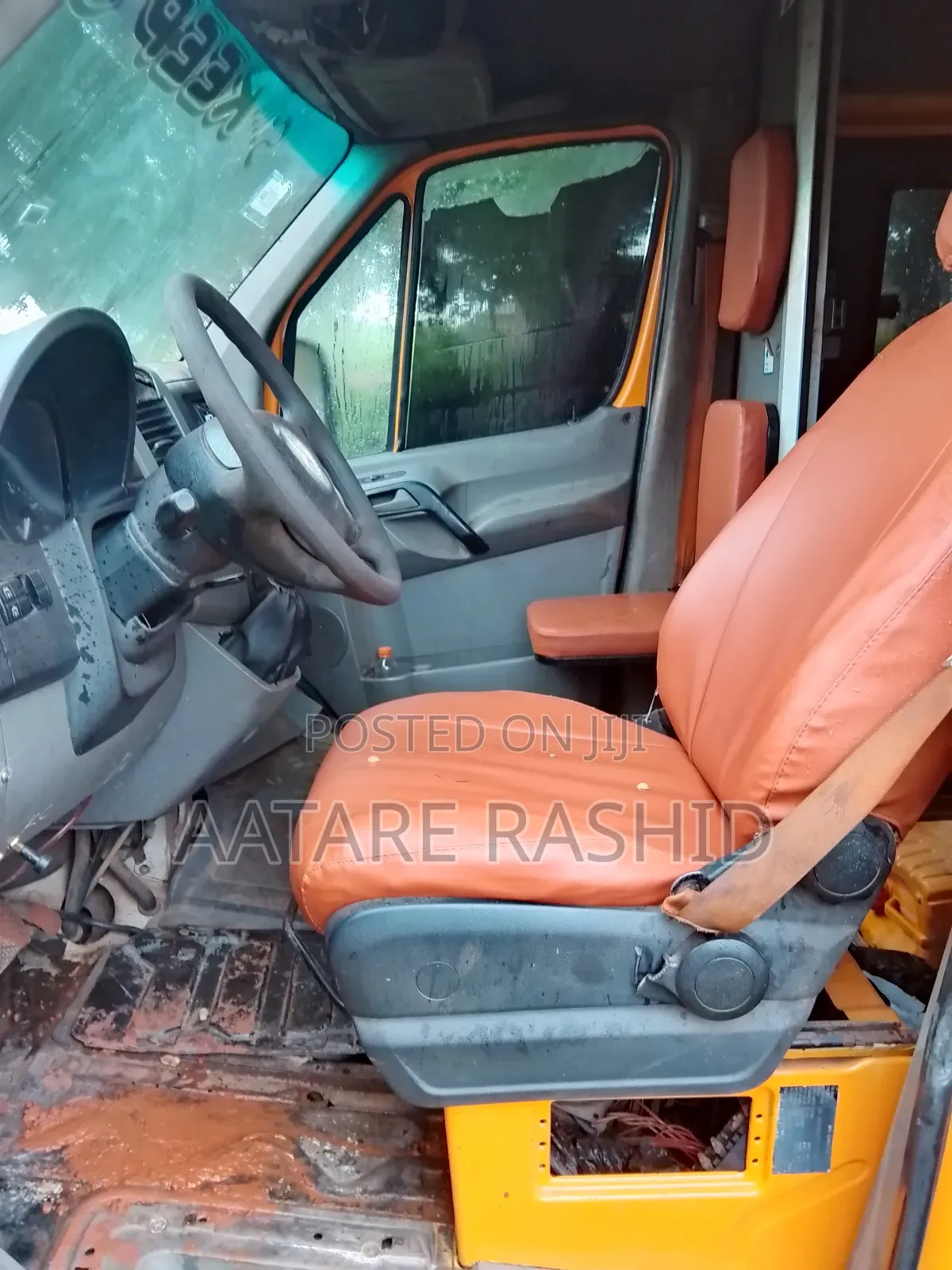 Mercedes-Benz Sprinter 2012 Orange
