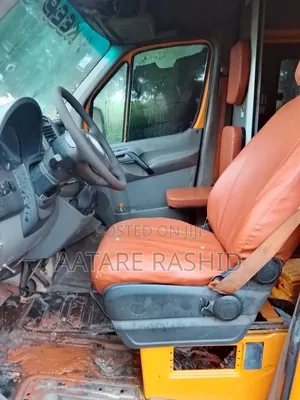 Mercedes-Benz Sprinter 2012 Orange