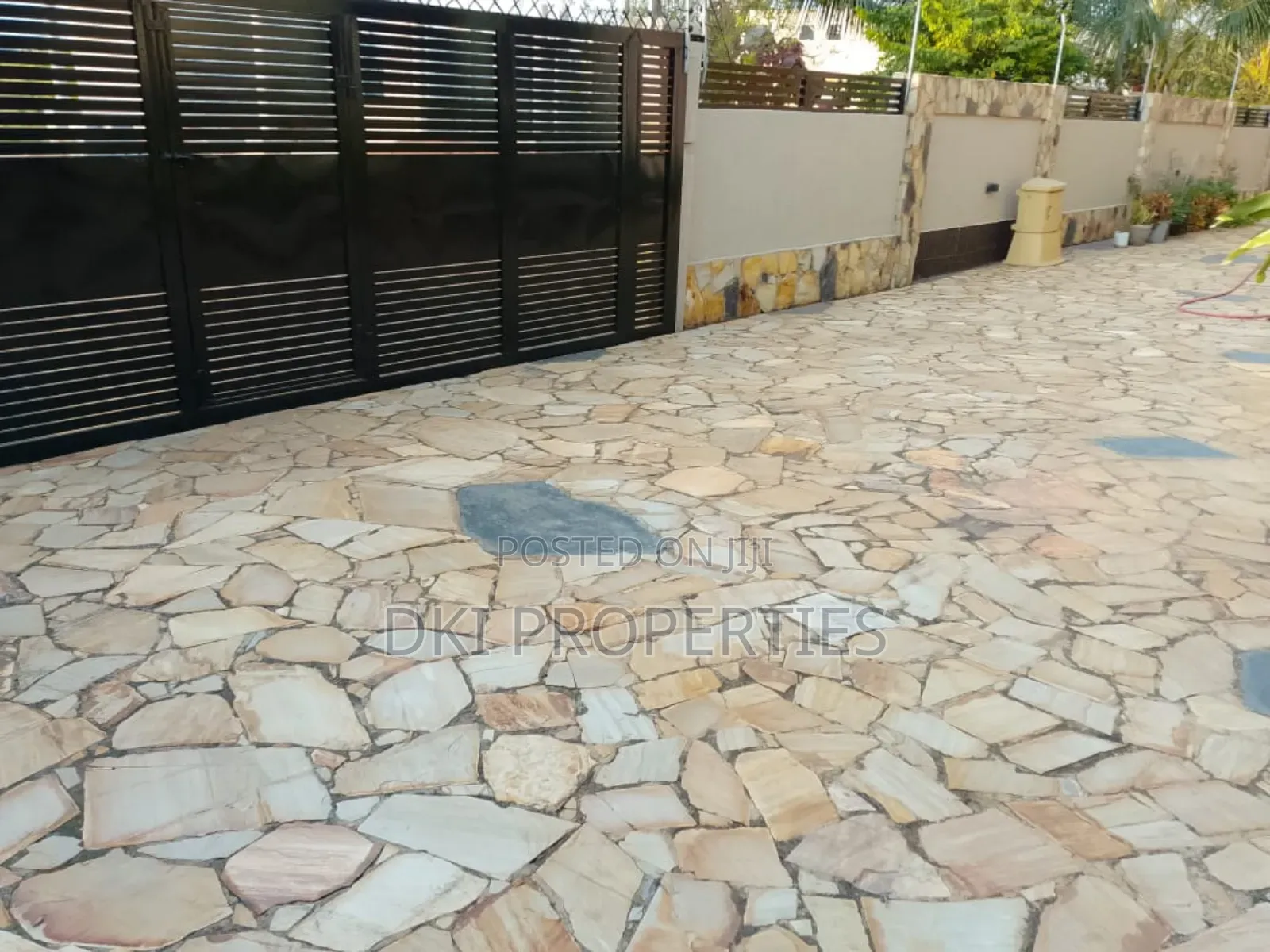 Furnished 5bdrm House in Dki Properties, Appolonia City for rent