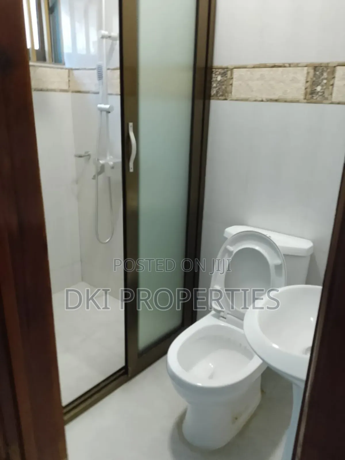 Furnished 5bdrm House in Dki Properties, Appolonia City for rent