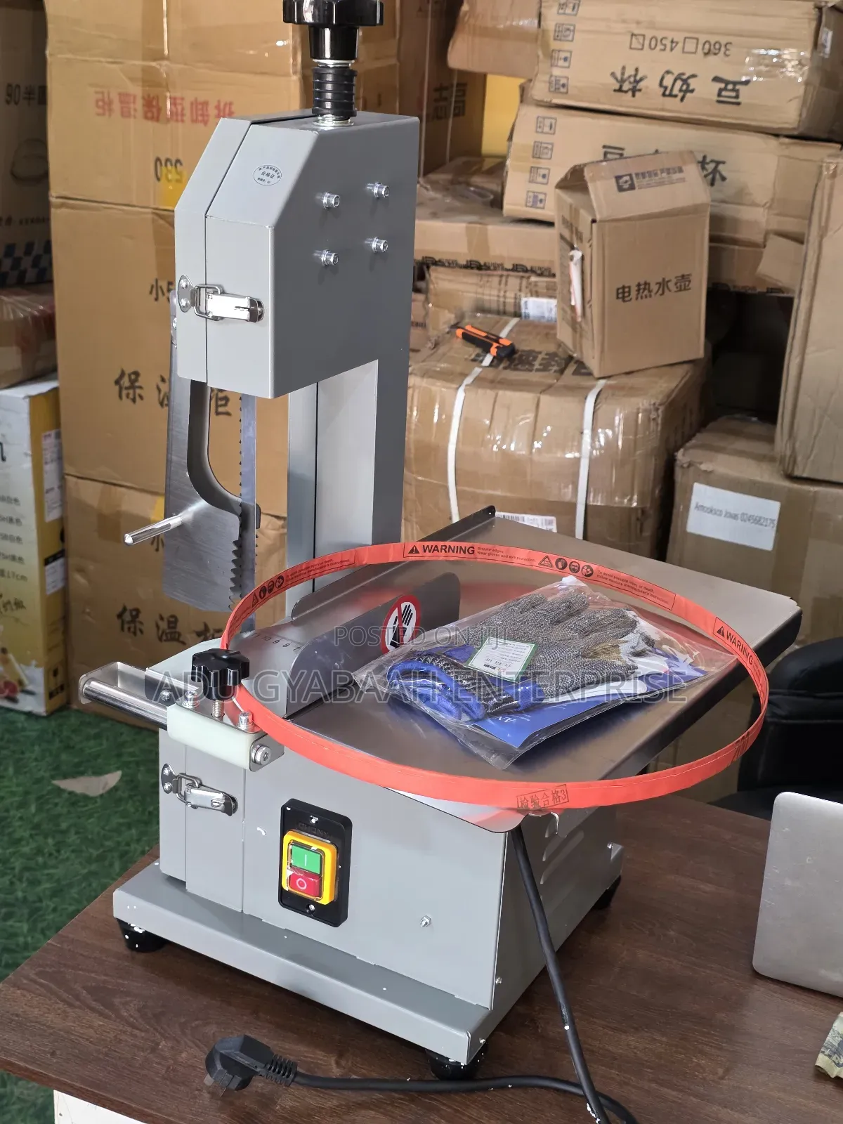 Meat Cutting (Bone Saw) Machine