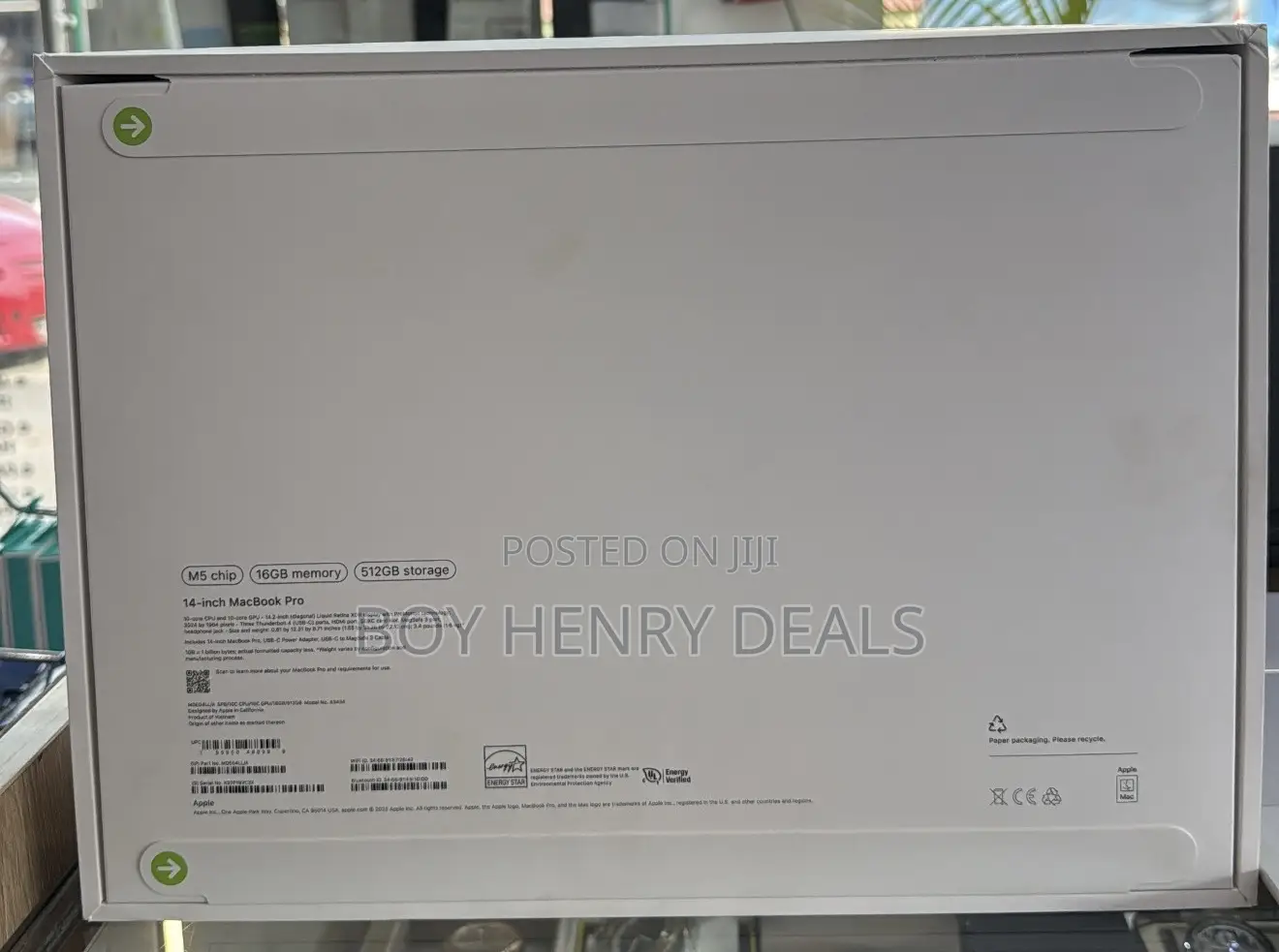 New Laptop Apple Macbook Pro 2025 M5 14-Inch 16GB Apple M5 SSD 512GB
