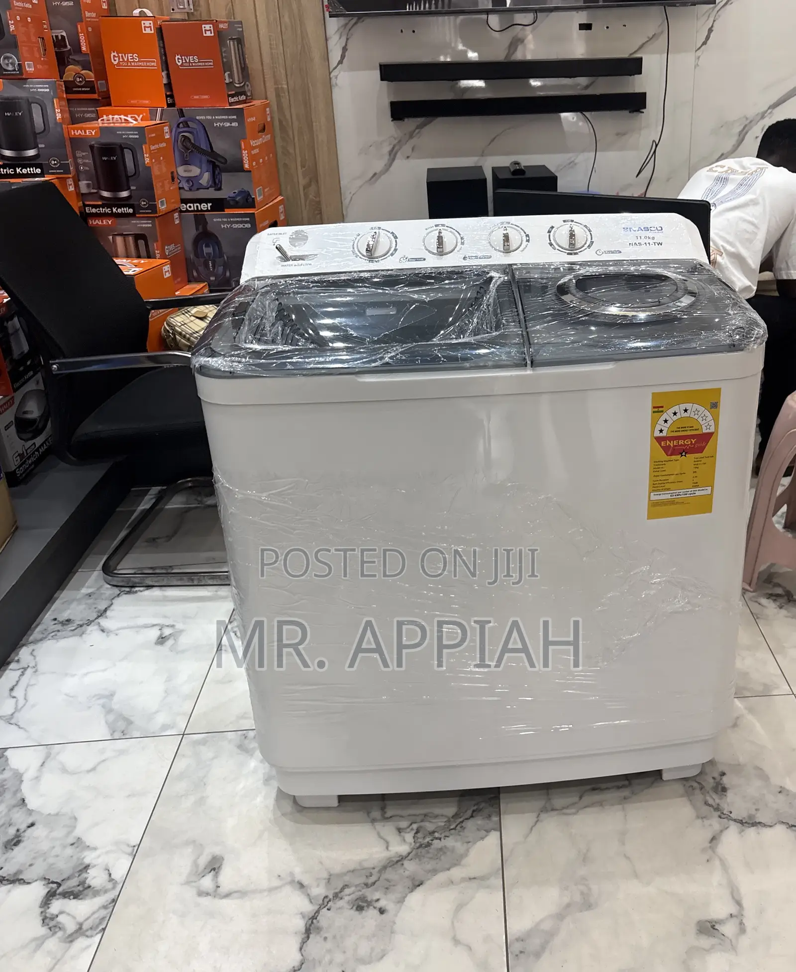 Semi-Automatic Twin Tub Top Load Nasco 11kg Washing Machine.