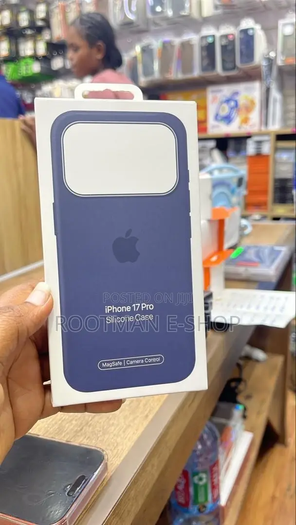 Apple iPhone 17 Pro Silicone Case With Magsafe