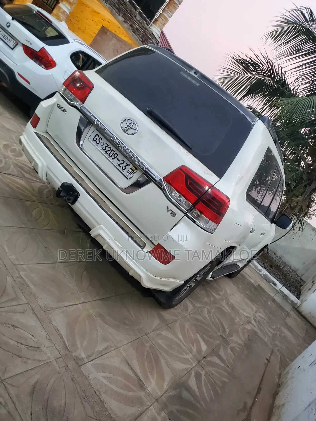 Toyota Land Cruiser 2017 White