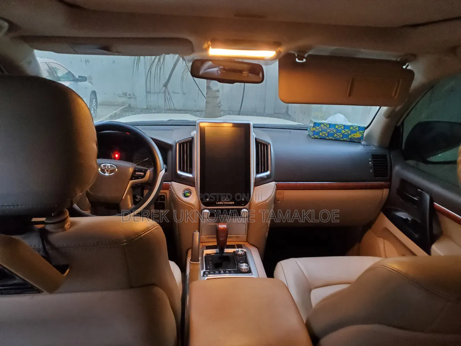 Toyota Land Cruiser 2017 White