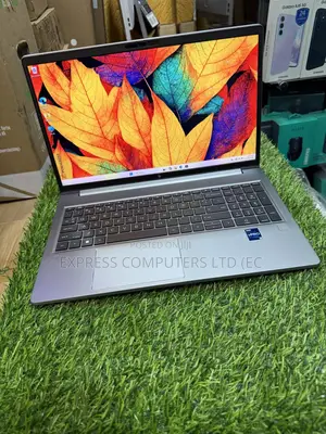 Laptop HP ZBook Power G9 I7 24GB Intel Core I7 SSD 1T