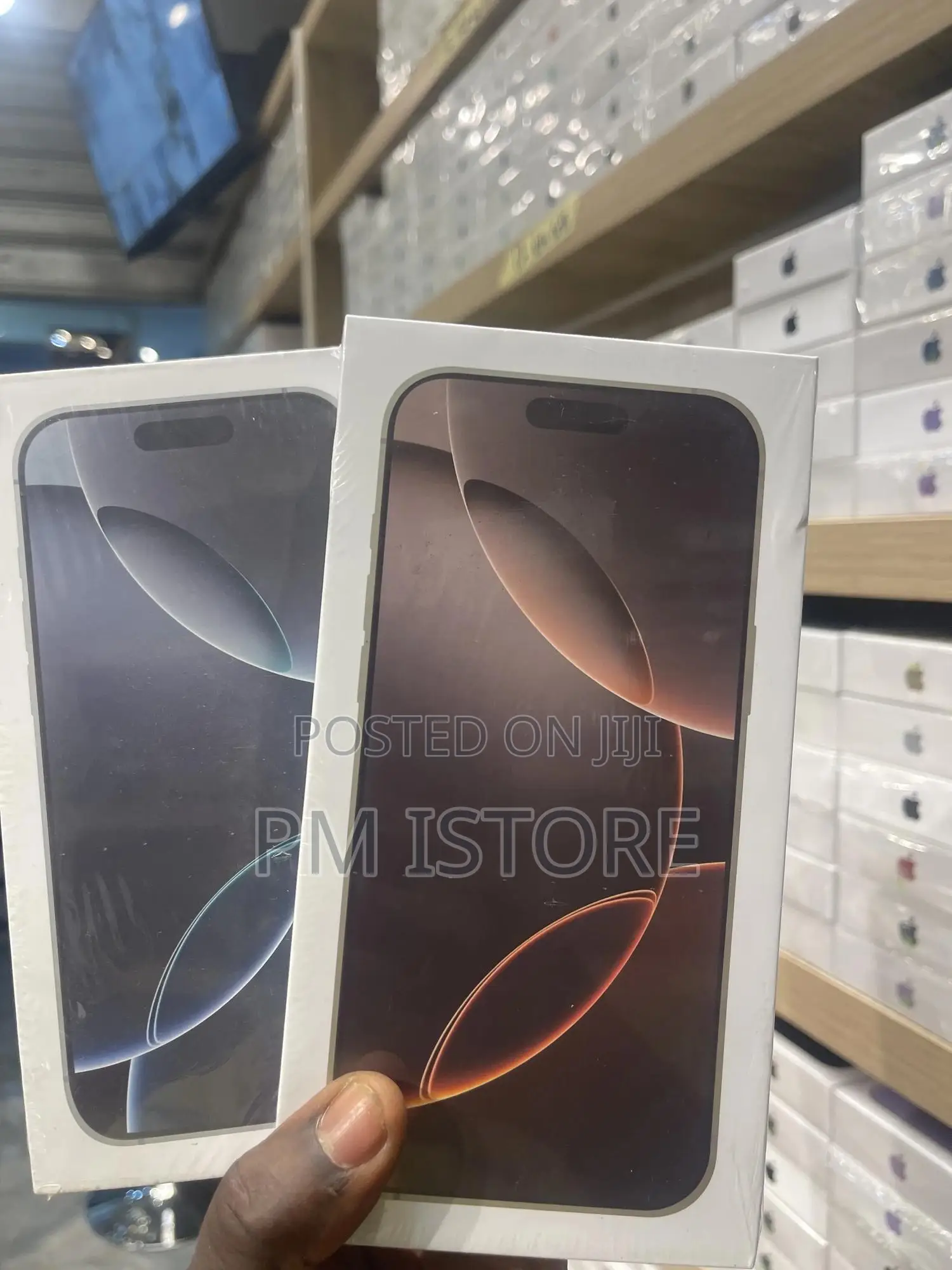 New Apple iPhone 16 Pro Max 256 GB Gold