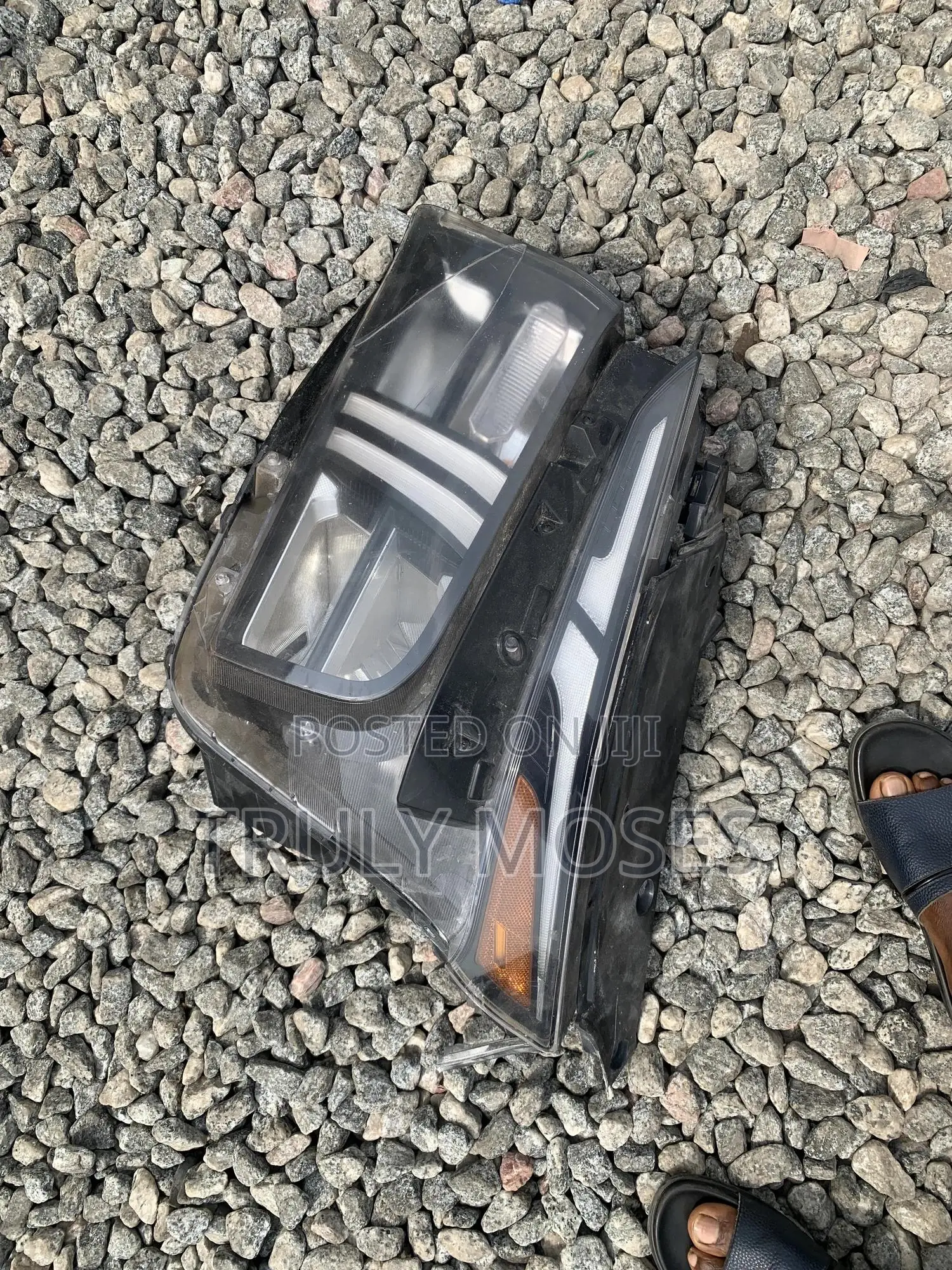 Hyundai Santa Fe Headlights