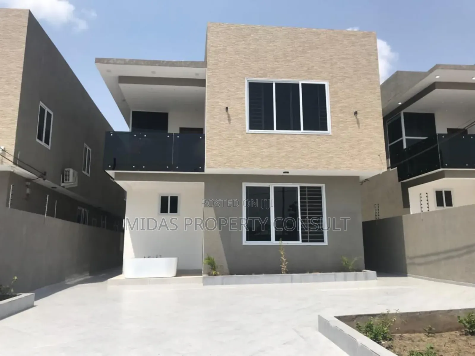 4bdrm House in Lakeside Estates for rent