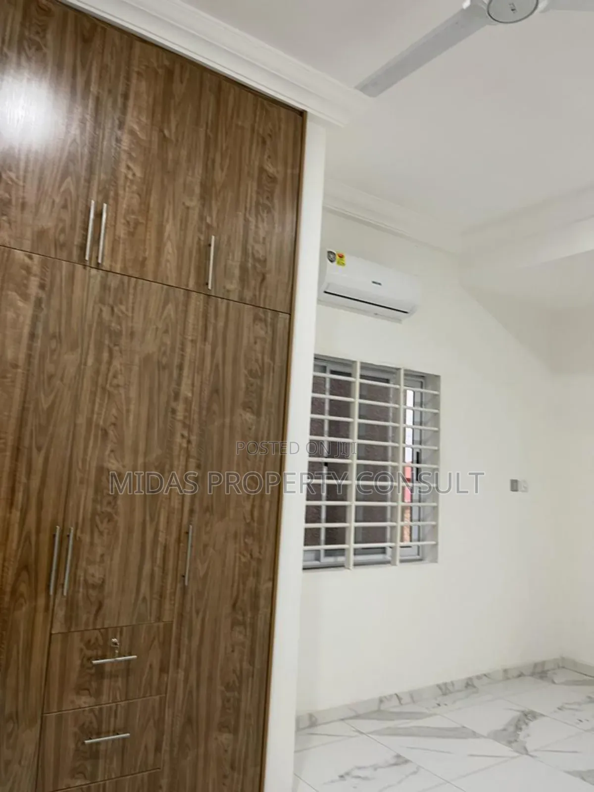 4bdrm House in Lakeside Estates for rent
