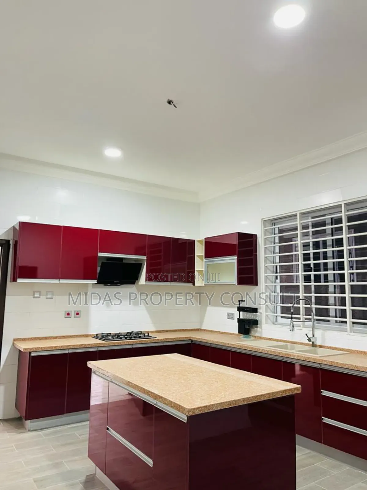 4bdrm House in Lakeside Estates for rent