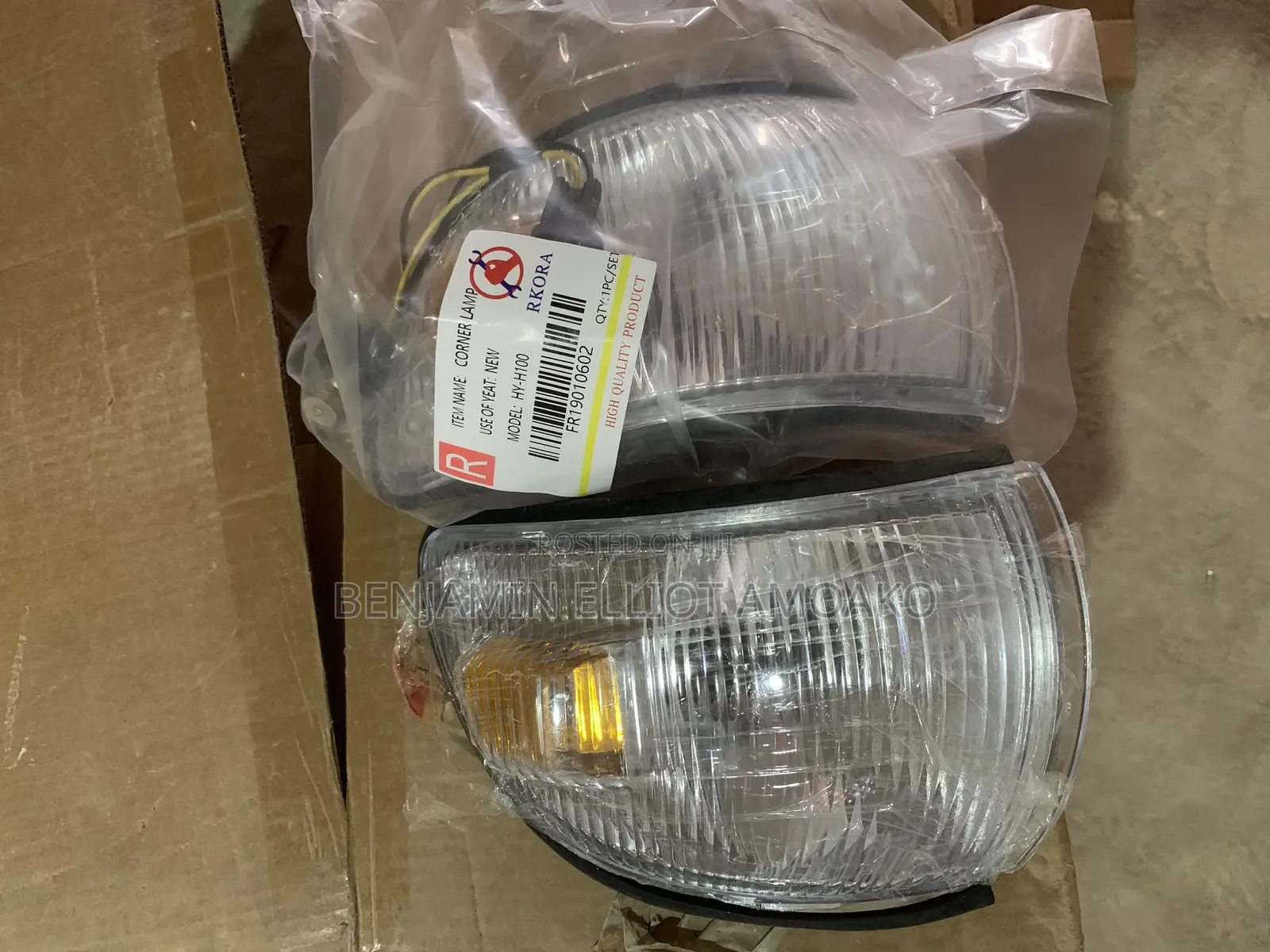 Hyundai Grace / H100 1996 Side / Cornerlights