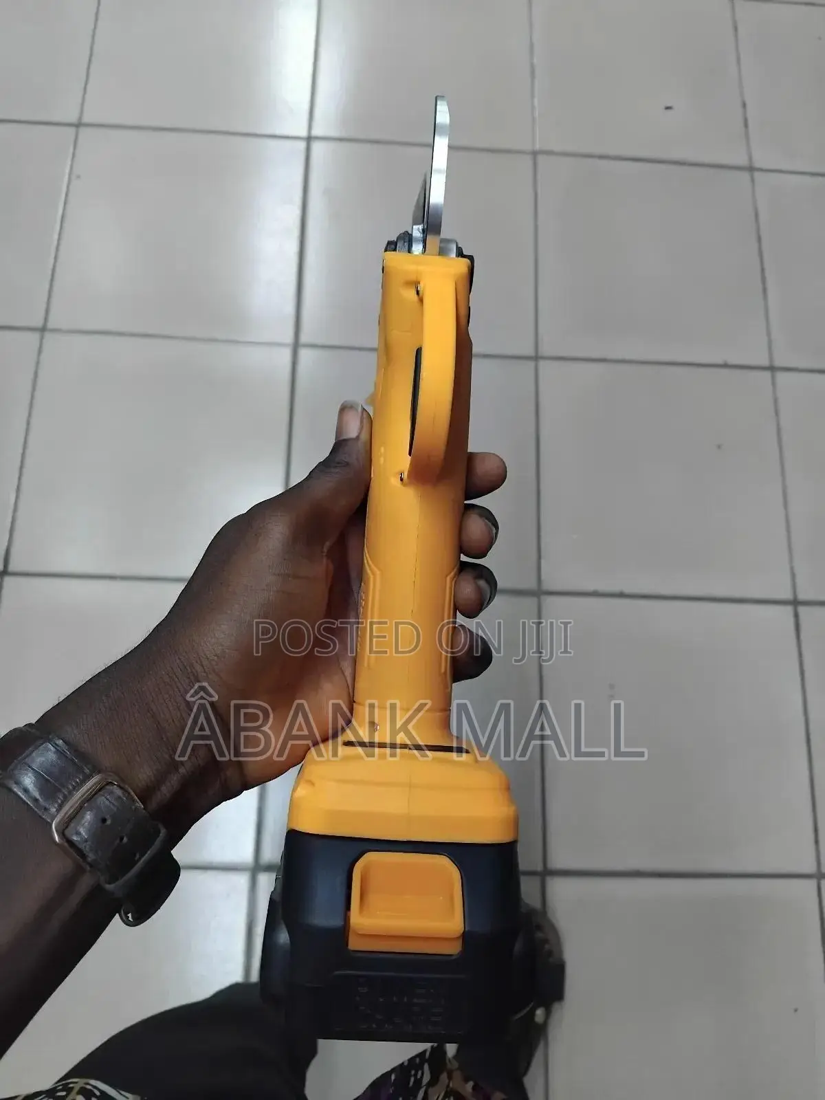 Electric Scissor