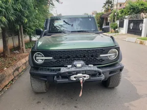 Ford Bronco 2.7 AWD 5 doors 2024 Green