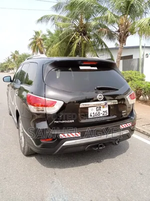 Nissan Pathfinder S 4dr SUV (3.5L 6cyl CVT) 2015 Black