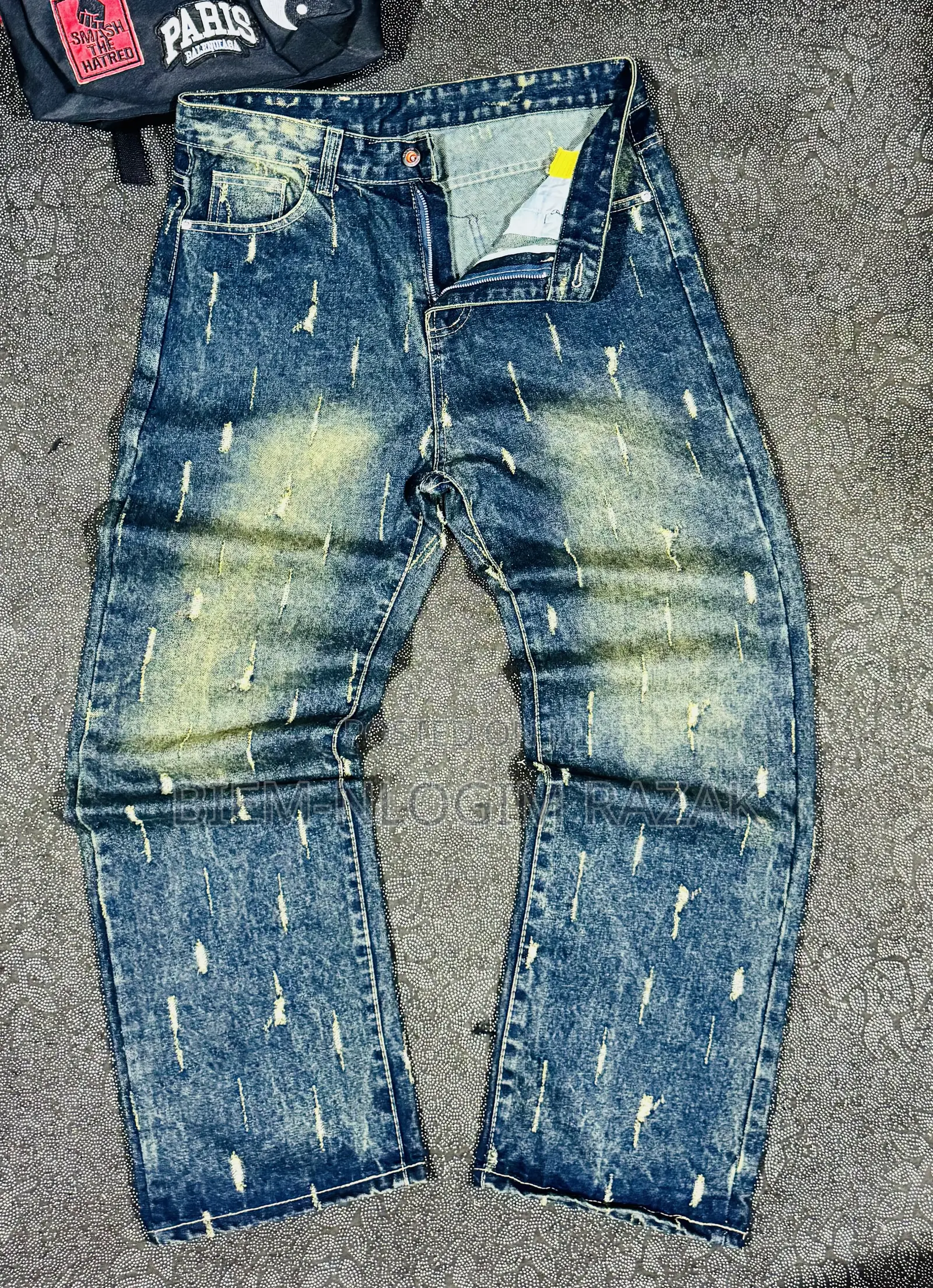 Topmost Quality Amiri N Balenciaga Baggy Jeans Available in Stock