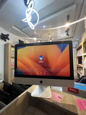 Desktop Computer Apple iMac 8GB Intel Core I5 SSD 256GB