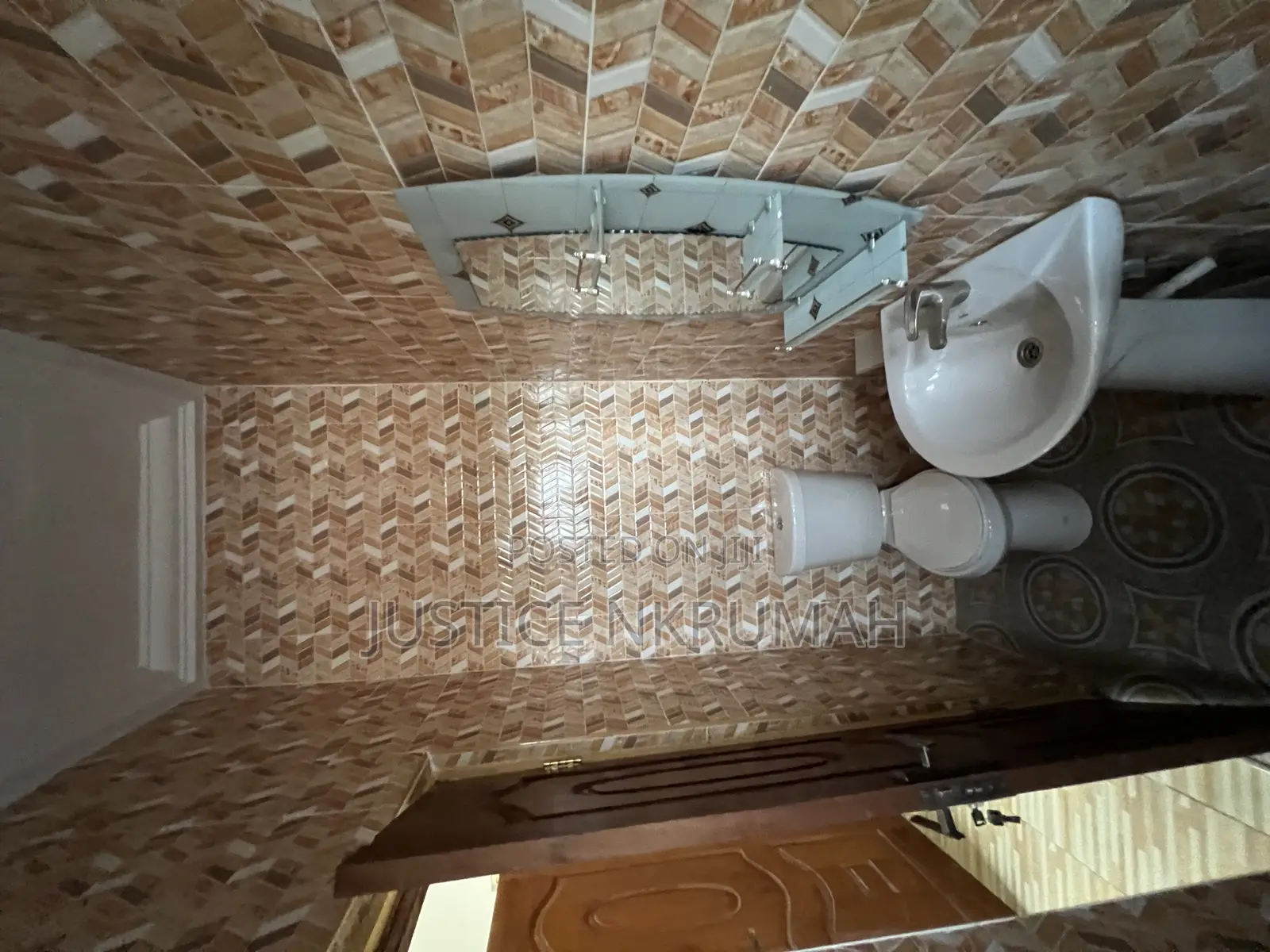 2bdrm Apartment in Mr Justice Estate, Old Barrier for rent