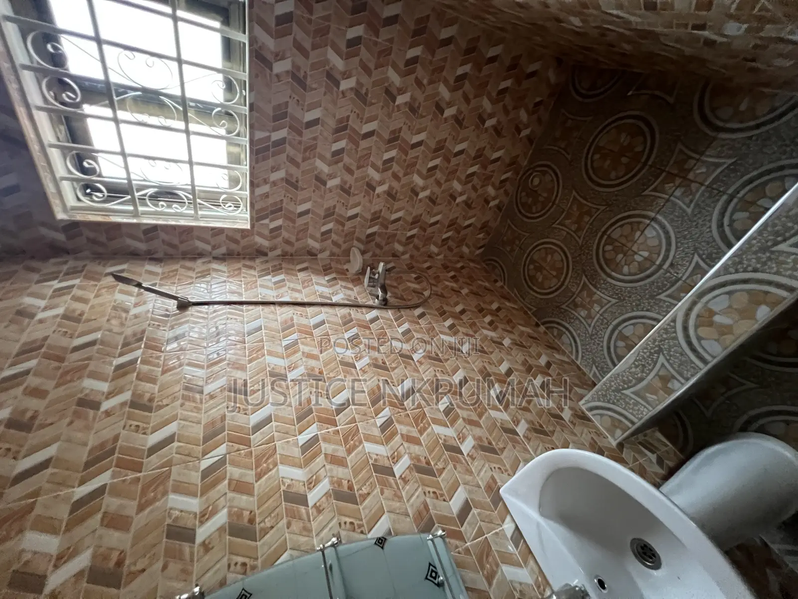 2bdrm Apartment in Mr Justice Estate, Old Barrier for rent