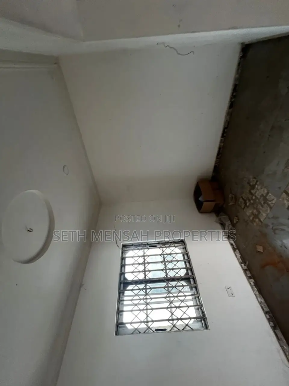 18bdrm Apartment in Skm, Polo Park for rent