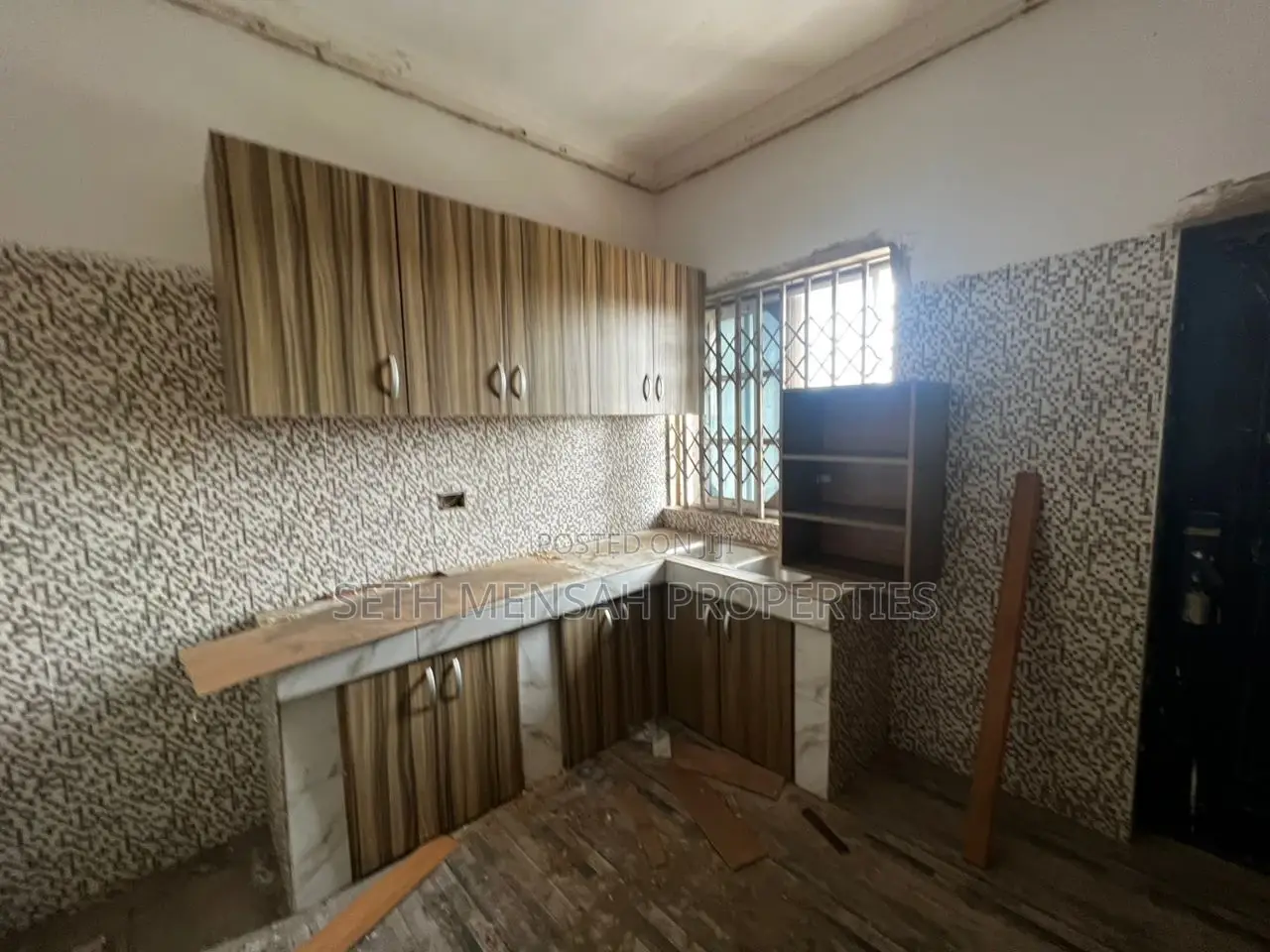 18bdrm Apartment in Skm, Polo Park for rent
