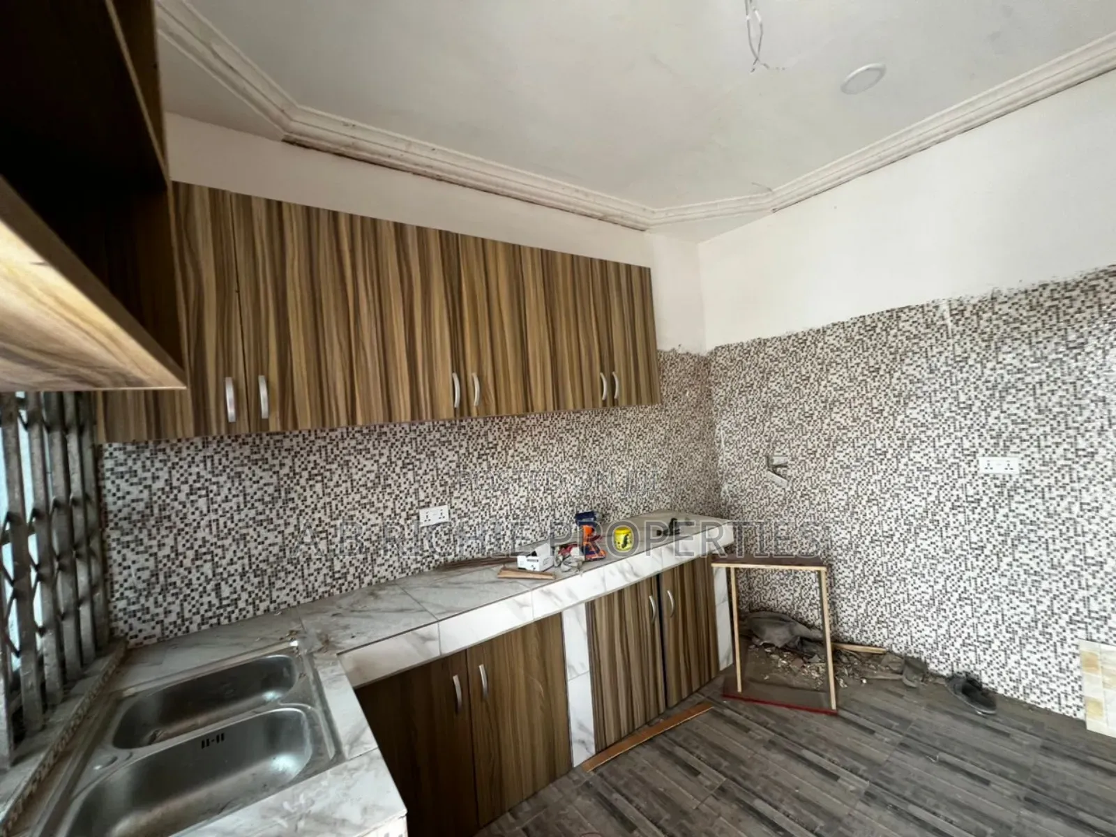18bdrm Apartment in Ab Richie Properties, Abelemkpe for rent