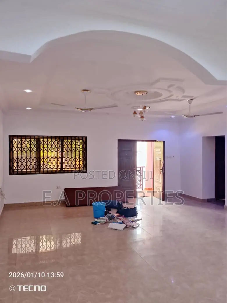 3bdrm House in E A Properties, Frafraha for rent