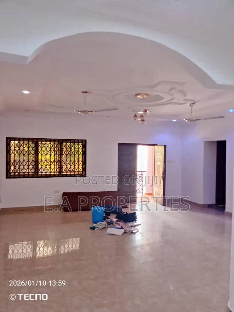 3bdrm House in E A Properties, Frafraha for rent