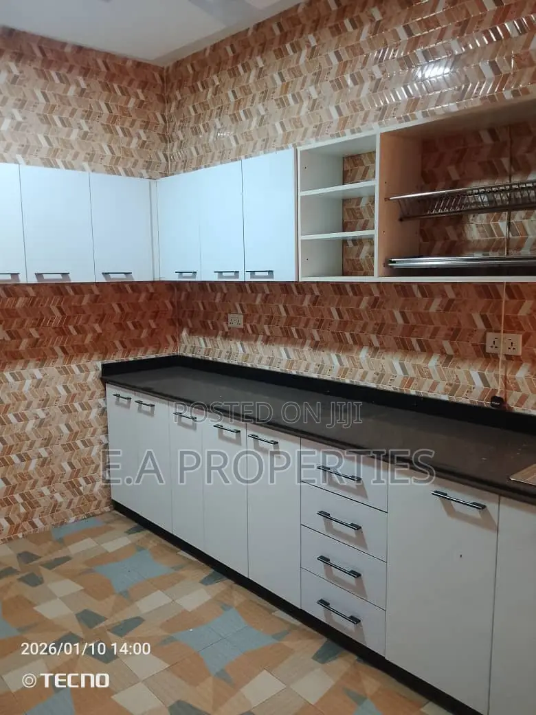 3bdrm House in E A Properties, Frafraha for rent