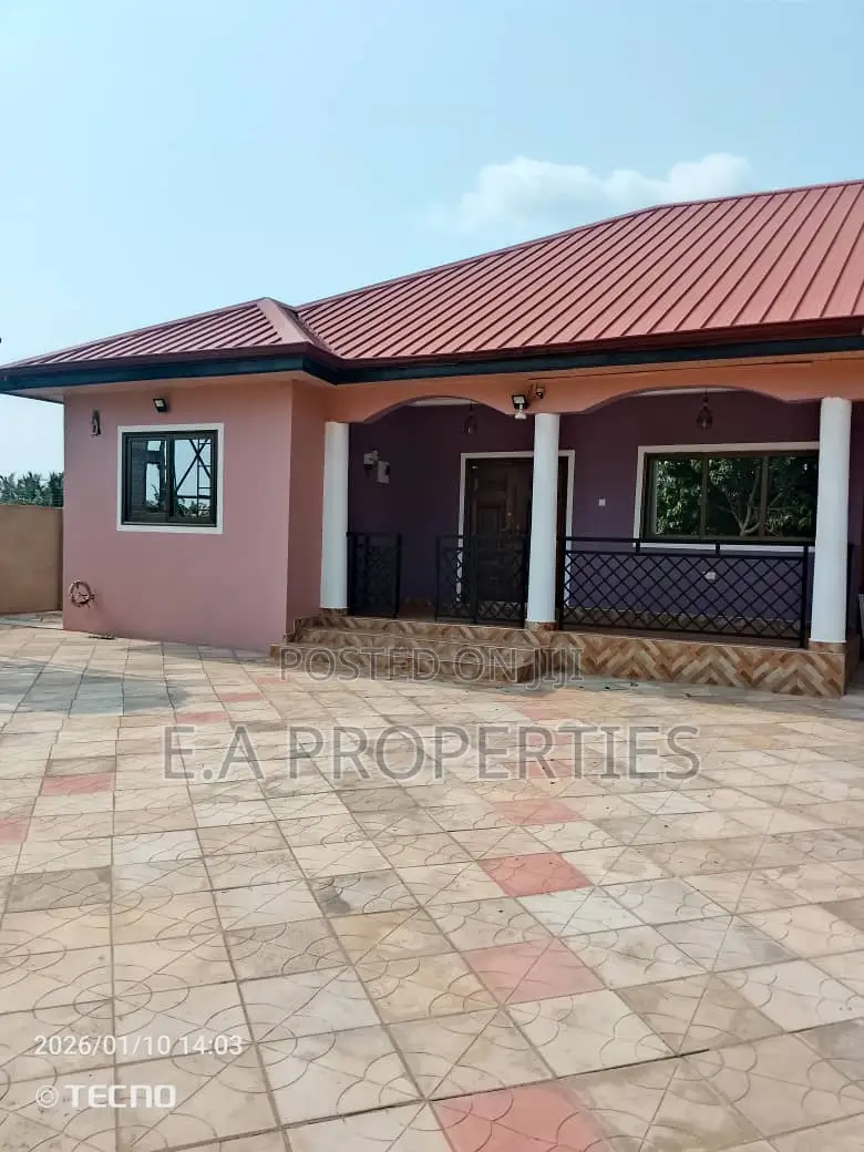 3bdrm House in E A Properties, Frafraha for rent