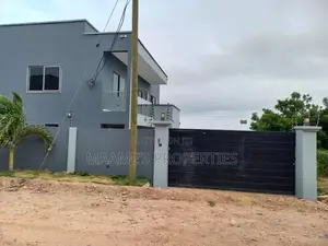 5bdrm Duplex in Bortiano for sale
