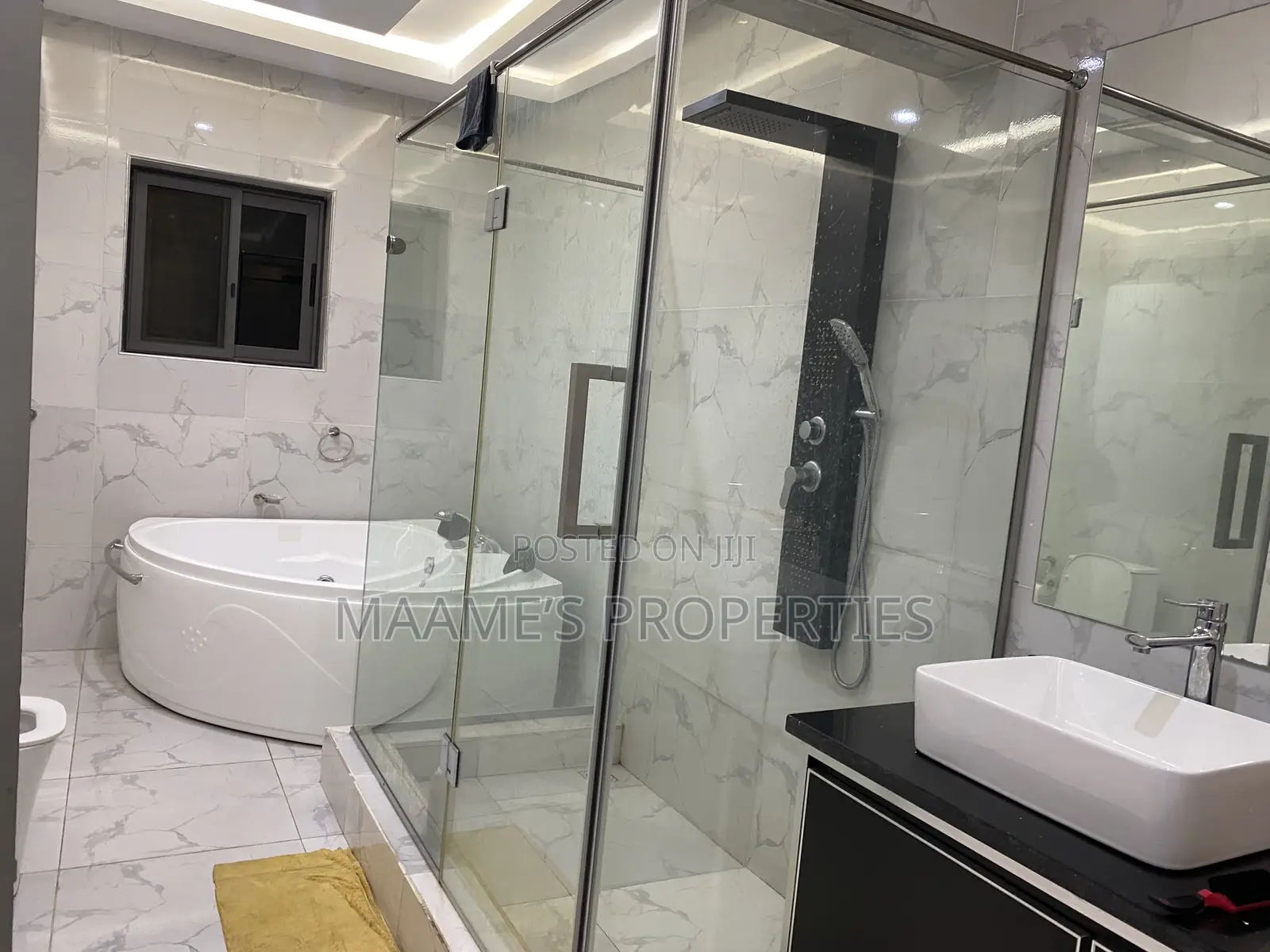 5bdrm Duplex in Bortiano for sale