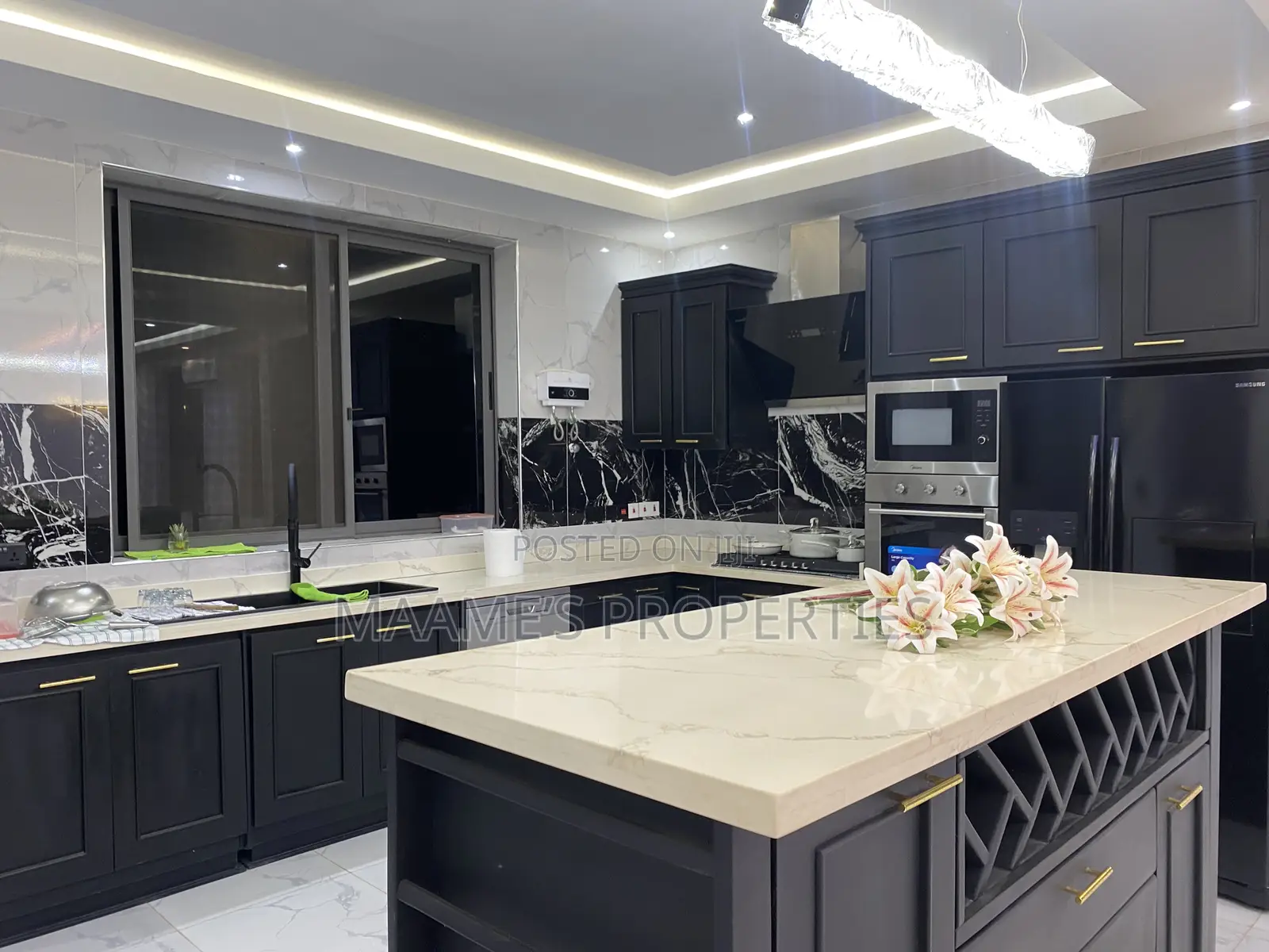 5bdrm Duplex in Bortiano for sale