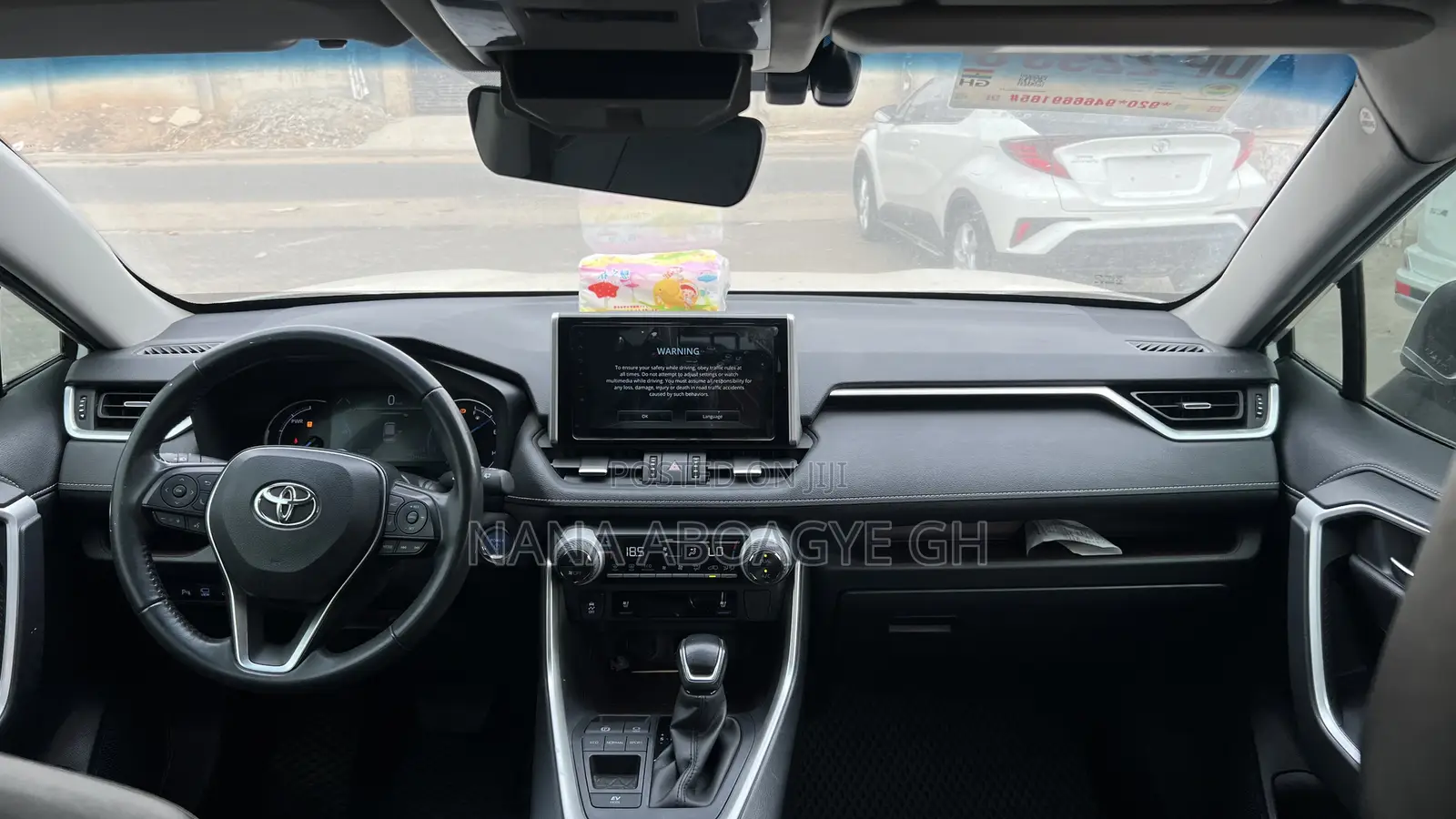 Toyota RAV4 2021 White