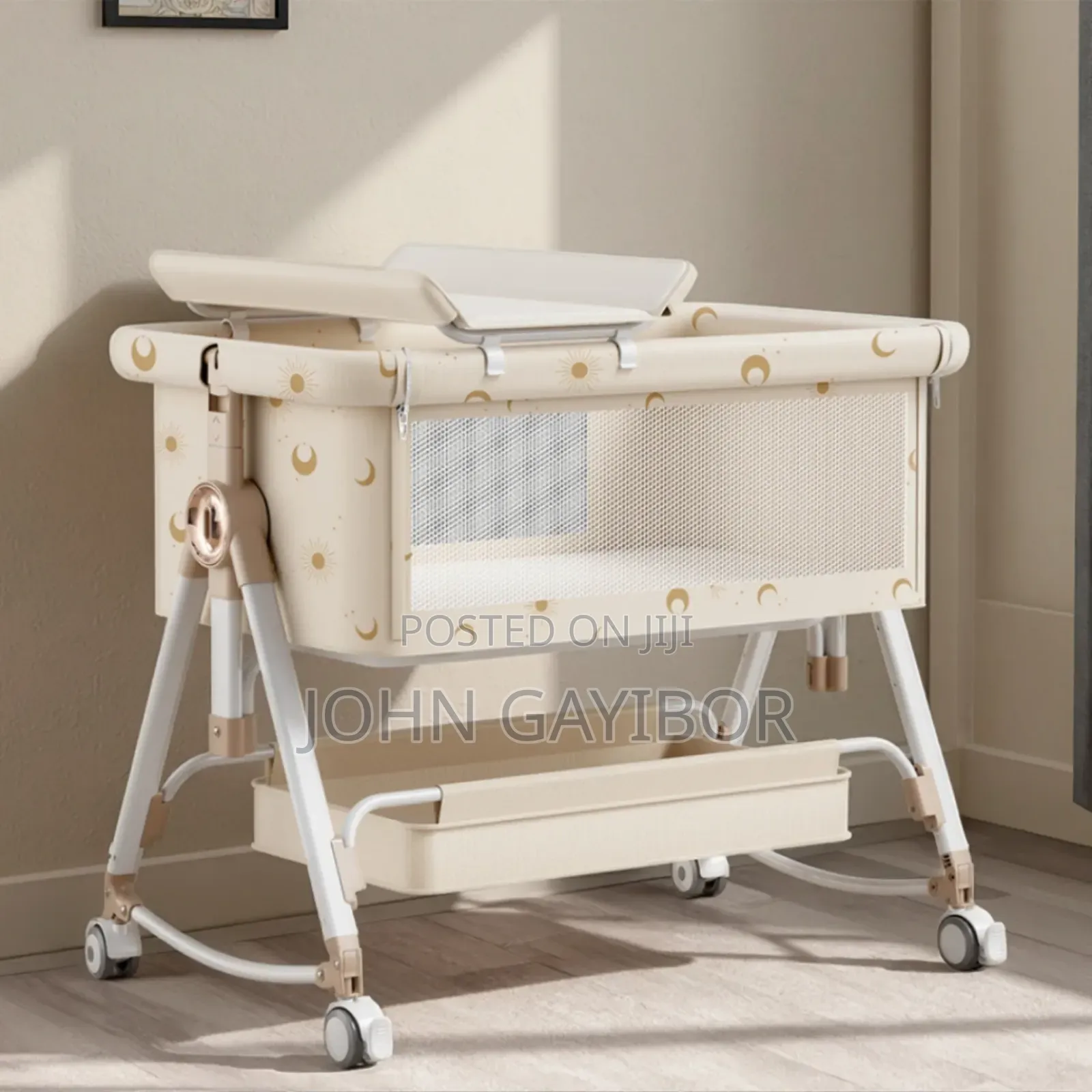 Modern Baby Bedside Crib /Bed With Mosquito Net And Changing Table