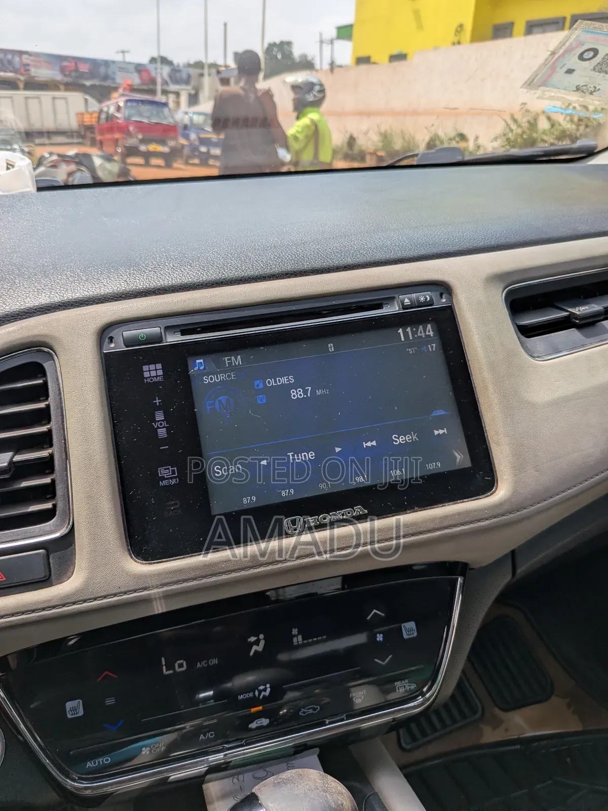 Honda HR-V 4dr SUV (1.5L 4cyl CVT) 2016 Silver