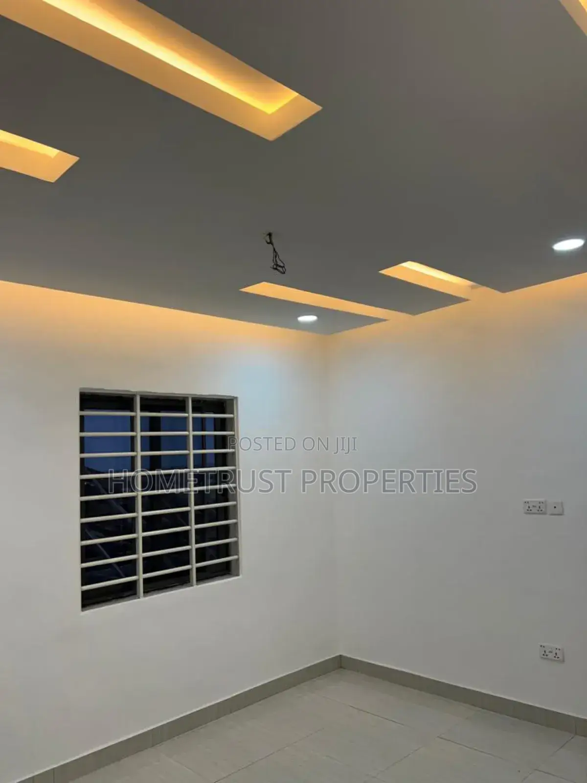 4bdrm Duplex in Hometrust Properties, Millenium City for sale