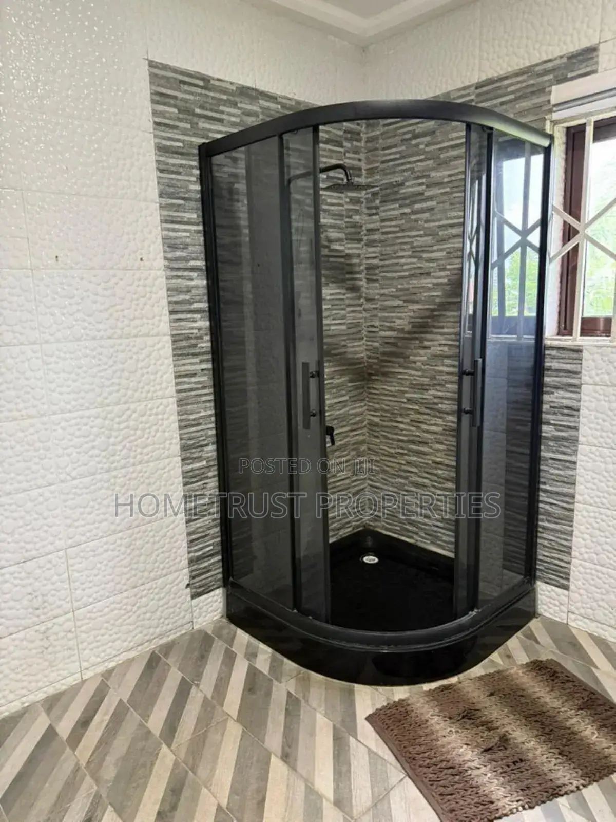 5bdrm House in Hometrust Properties, Amasaman for sale