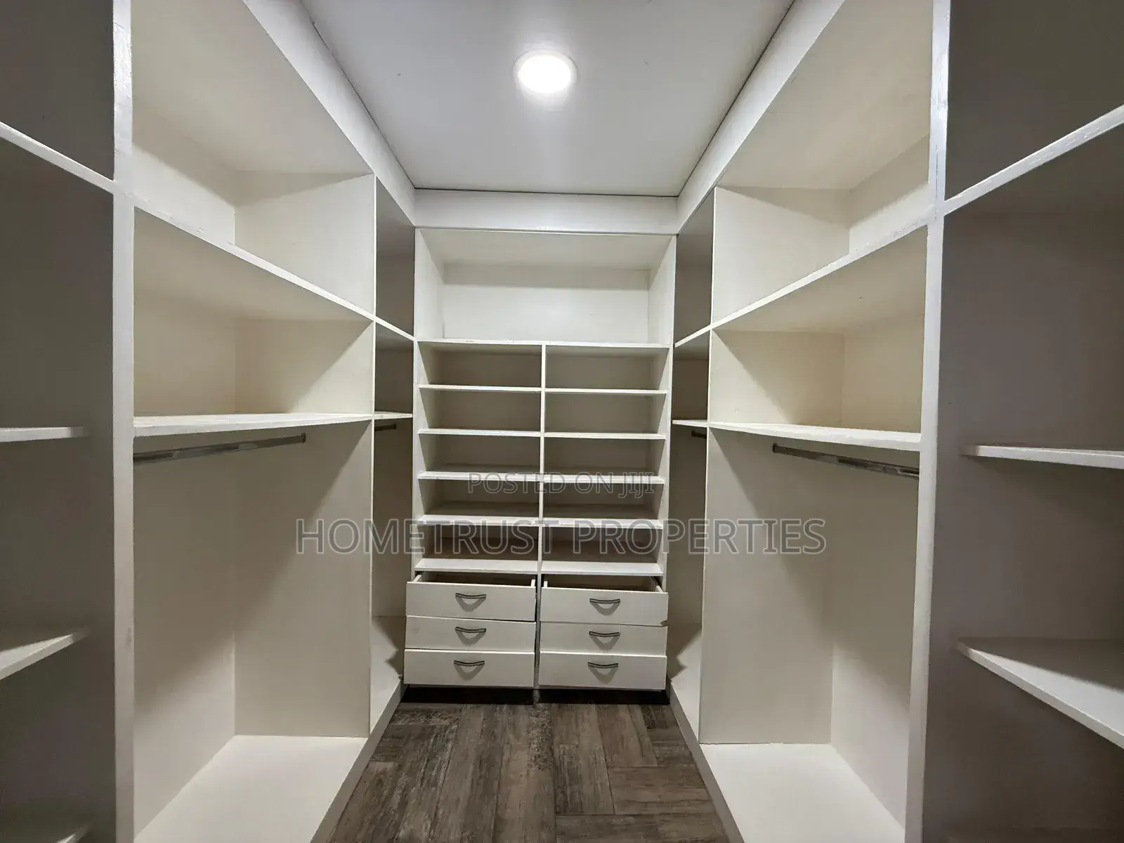 Furnished 5bdrm House in Hometrust Properties, East Legon for sale