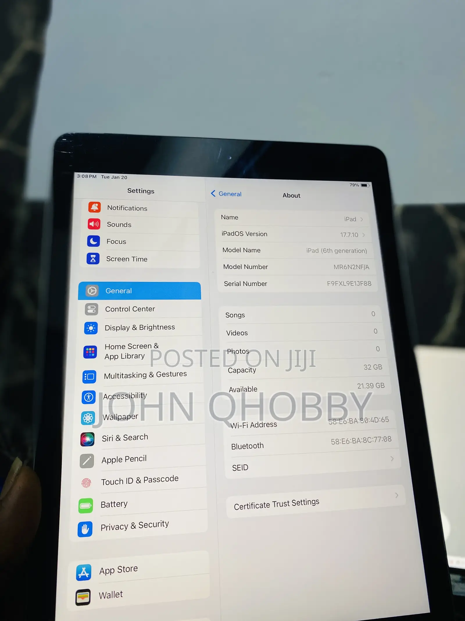 Apple iPad 9.7 32 GB Gray