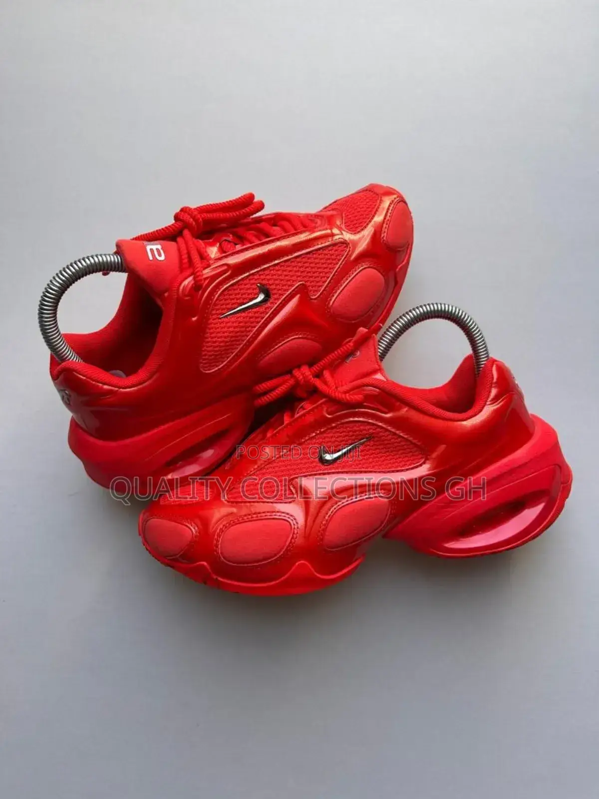 Nike Muse Red