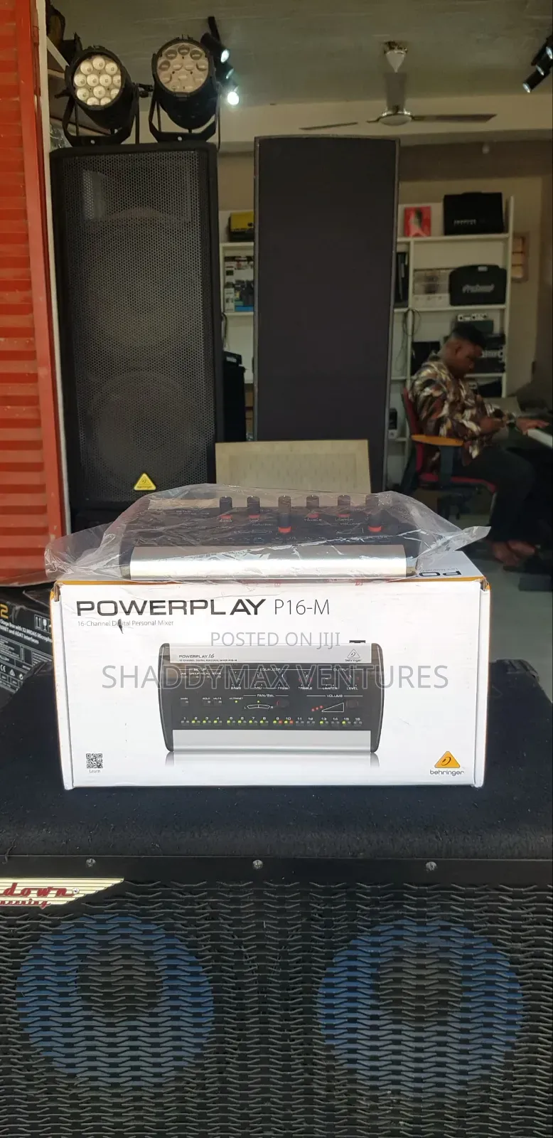 Behringer Power Play P16-M in Ear Amplifier