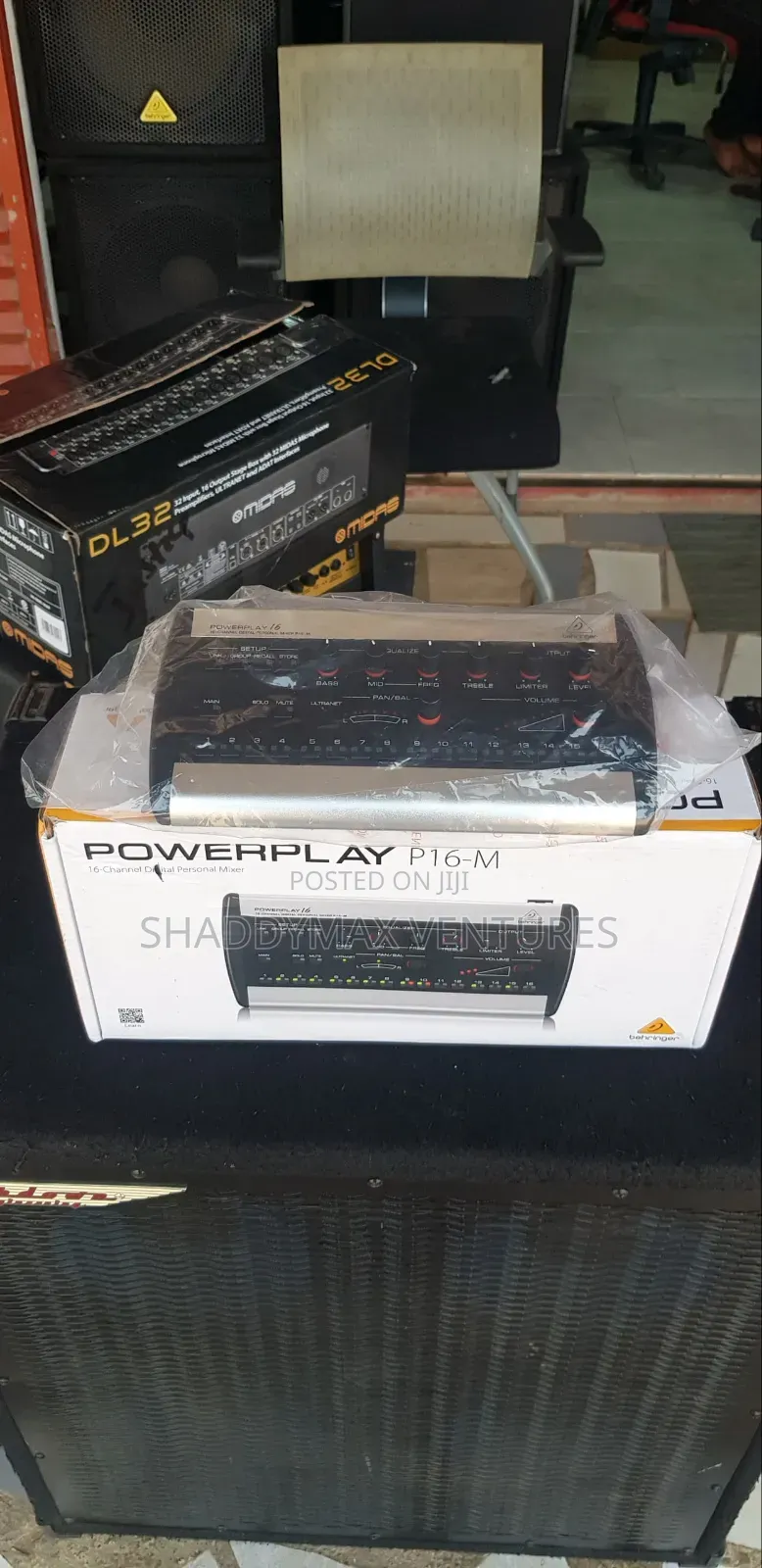 Behringer Power Play P16-M in Ear Amplifier