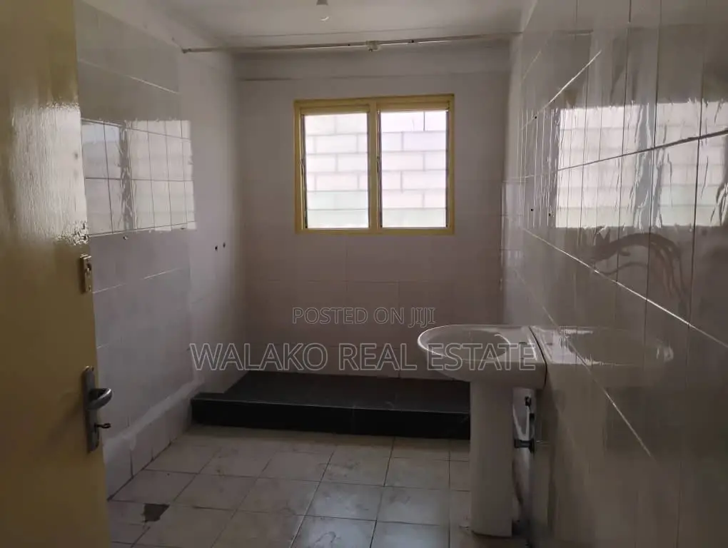 6bdrm House in Tesano for rent