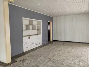 6bdrm House in Tesano for rent