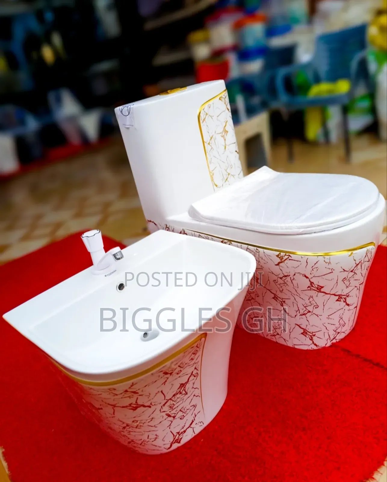 White and Gold Wc With Basin Set