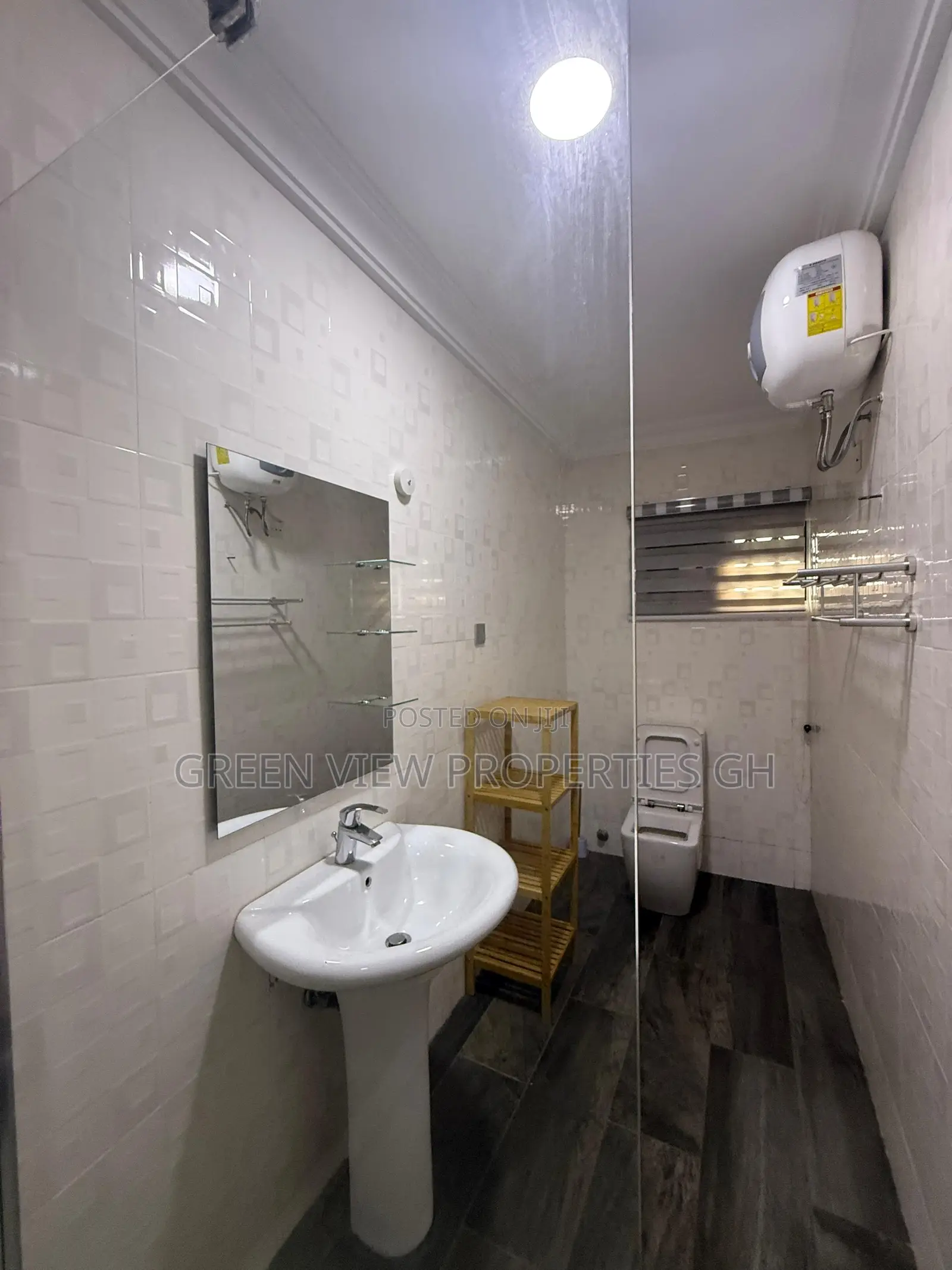 Furnished 5bdrm Maisonette in East Legon for sale